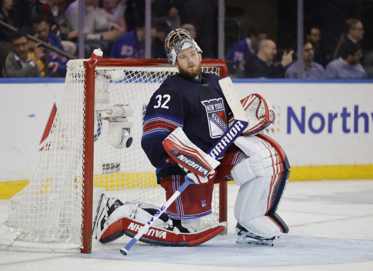 Jonathan Quick closing in on most NHL wins for US-born goalie