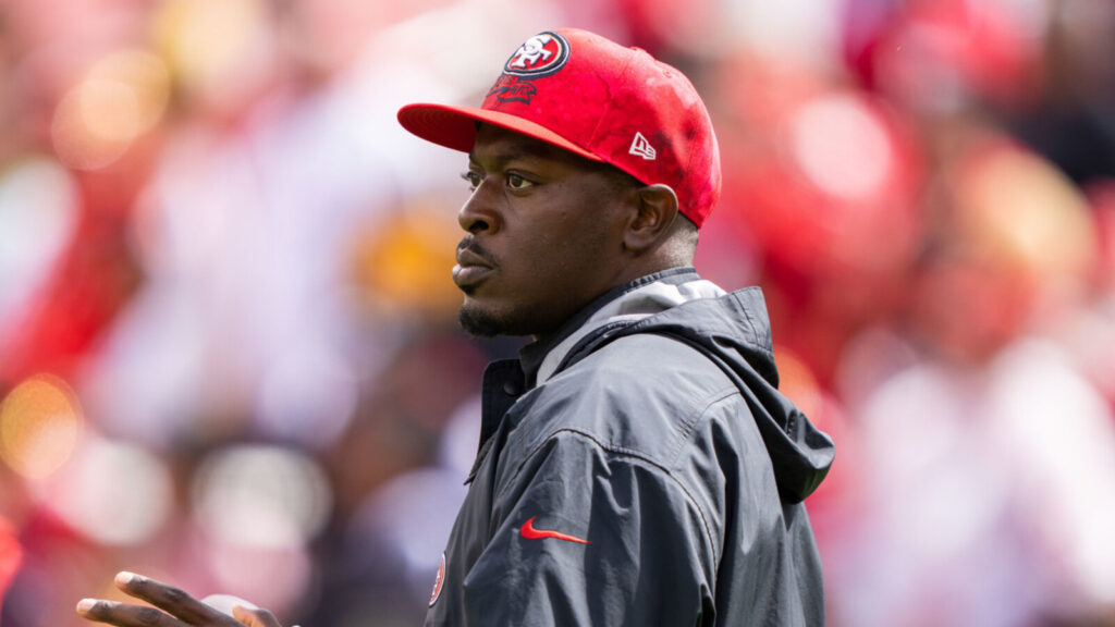 Michigan expected to hire Texans safeties coach Stephen Adegoke as defensive backs coach