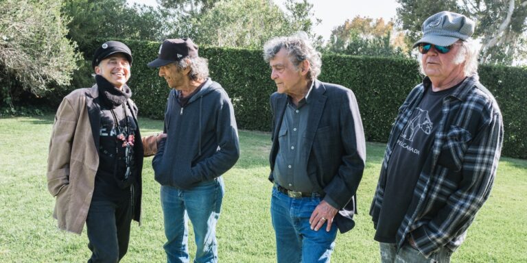 Neil Young & Crazy Horse Announce New Album and Love Earth Tour