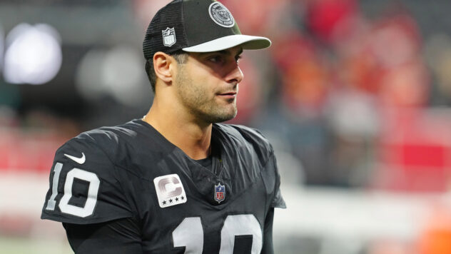 NFL Insider Hints That Raiders’ Jimmy Garoppolo Could Retire