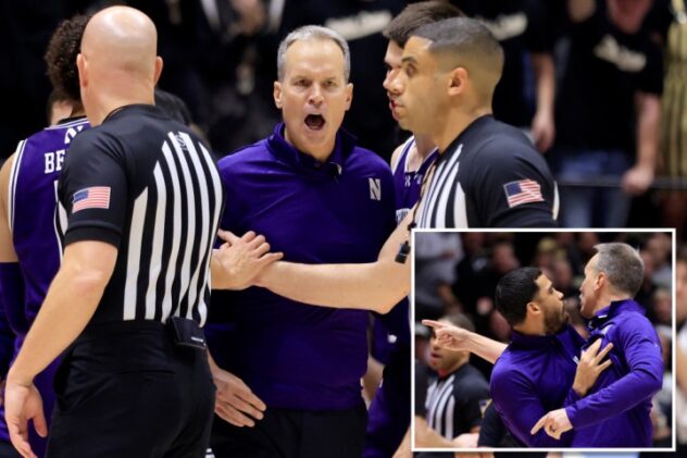 Northwestern coach Chris Collins unleashes epic on-court tirade at referee as players hold him back
