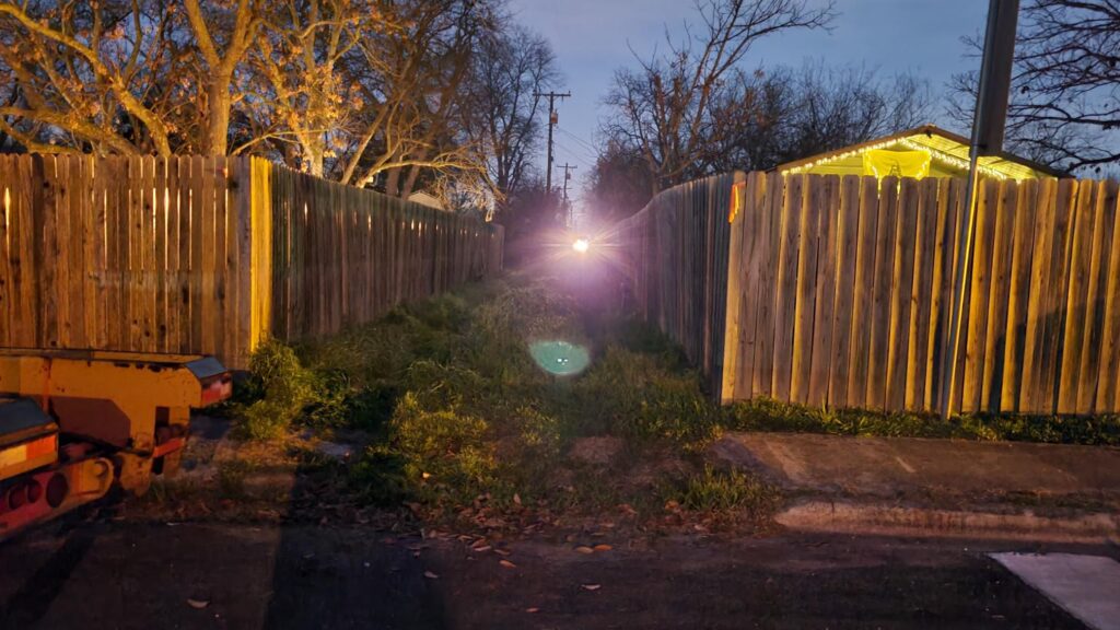 People in Schertz neighborhood wake up to calls about potentially dangerous gas leak