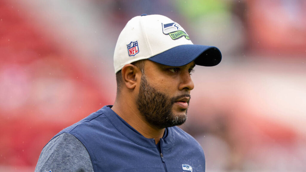 Rams add notable ex-defensive coordinator to staff