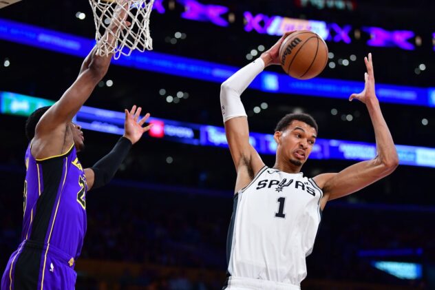 San Antonio vs. Los Angeles, Final Score: Spurs trail Lakers throughout and fade late, 118-123