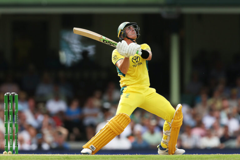 Sean Abbott's all-round show helps Australia seal series