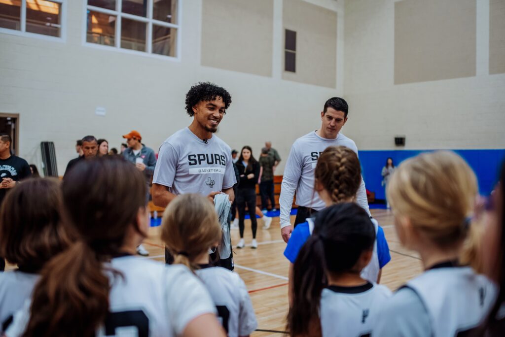 Spurs guard Tre Jones leads youth basketball clinic for second consecutive year