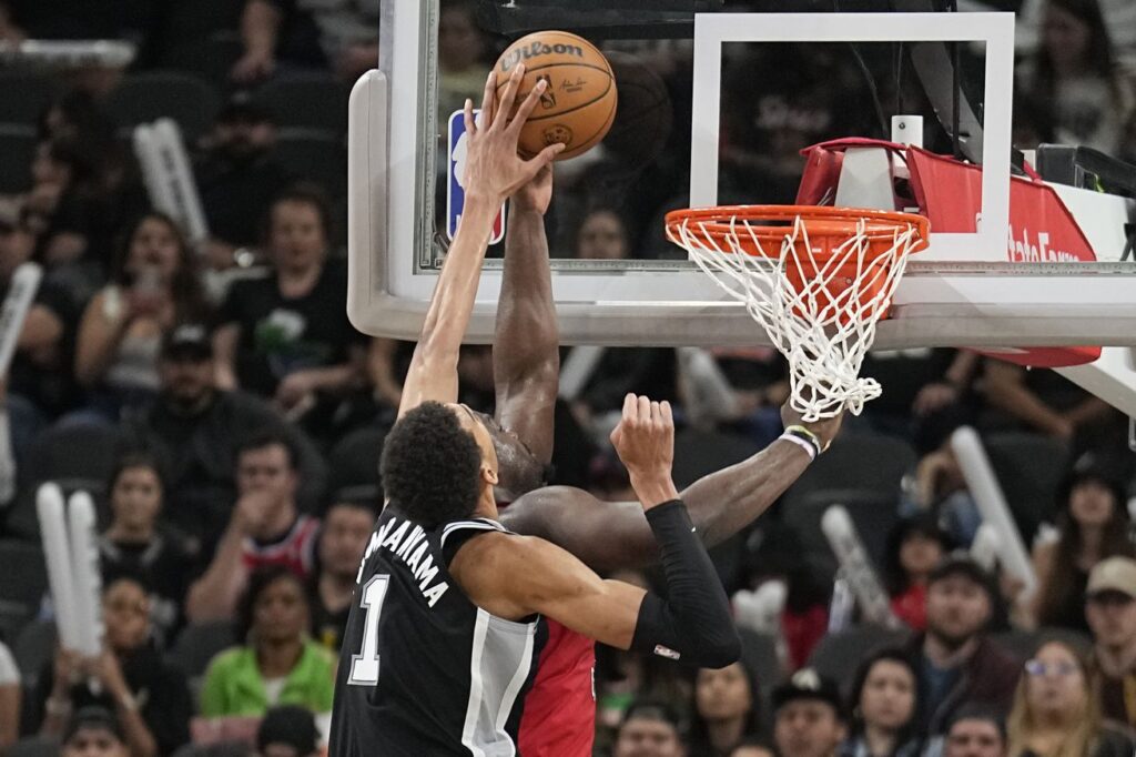 Spurs starters’ efforts not enough in heartbreaking loss to Pelicans
