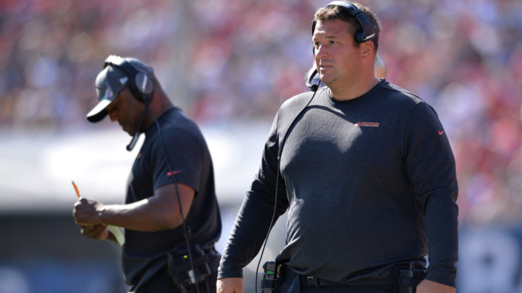 Texans have hired Billy Davis as their new linebackers coach for 2024 season