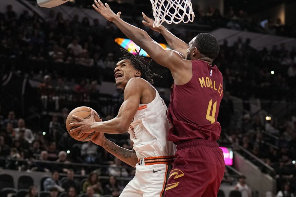 The Spurs’ fought hard before their fourth-quarter collapse to the Heat