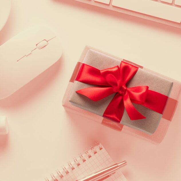 Thoughtful & Chic Valentine's Day Gifts (That She'll Actually Use)