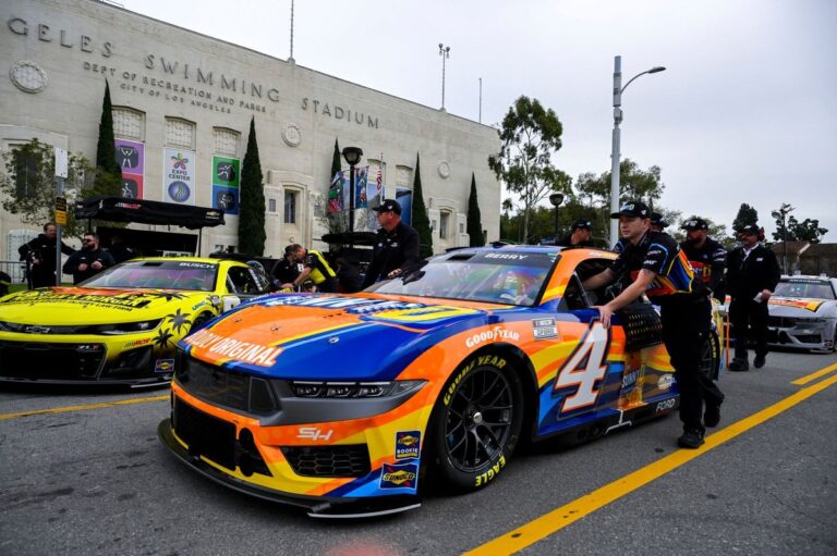 Tony Stewart calls SHR's NASCAR performance "unacceptable"