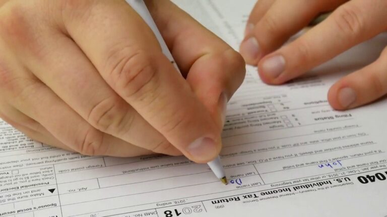 UIW offers free tax help through Volunteer Income Tax Assistance program