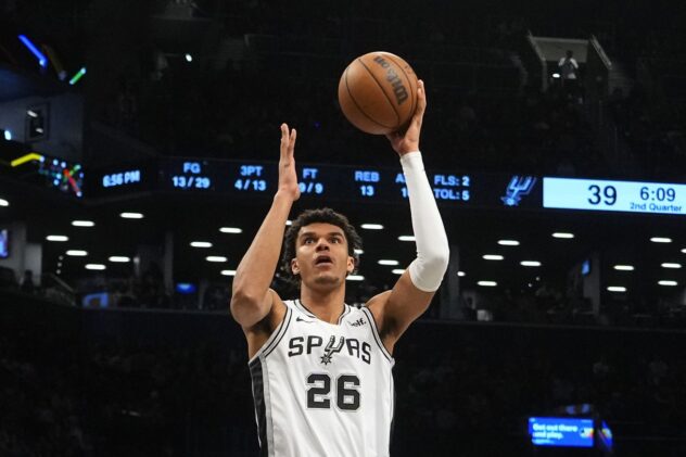 Watch Dominick Barlow in the NBA Up Next game — for free