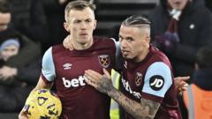 West Ham rescue draw with Cherries after Phillips debut error