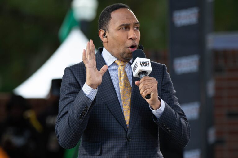 With Super Bowl in town, 2024 LIV Golf Las Vegas has loaded pro-am field