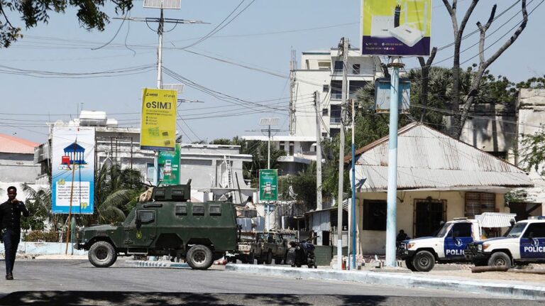 3 soldiers killed, 27 people wounded in hotel attack in Somali capital
