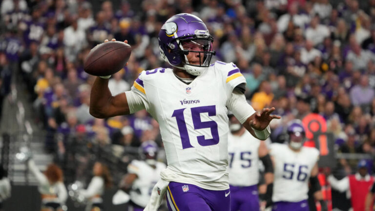 49ers signing QB Josh Dobbs to a 1-year deal