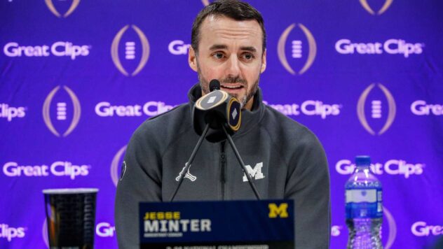 AFC Notes: Chris Jones, Antonio Pierce, Chargers, Chiefs, Raiders