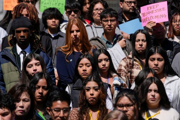 As Texas border arrests law teeters in court, other GOP states also push tougher immigration policy