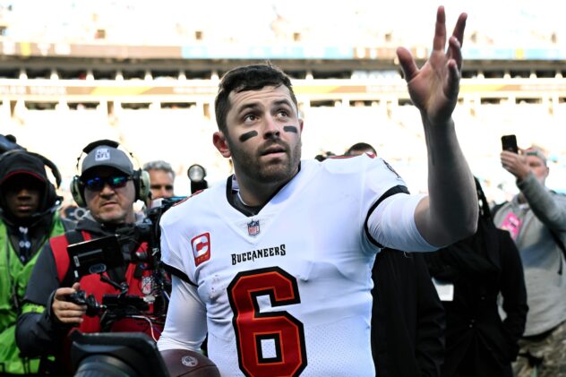 Baker Mayfield returning to Buccaneers on three-year, $100 million contract