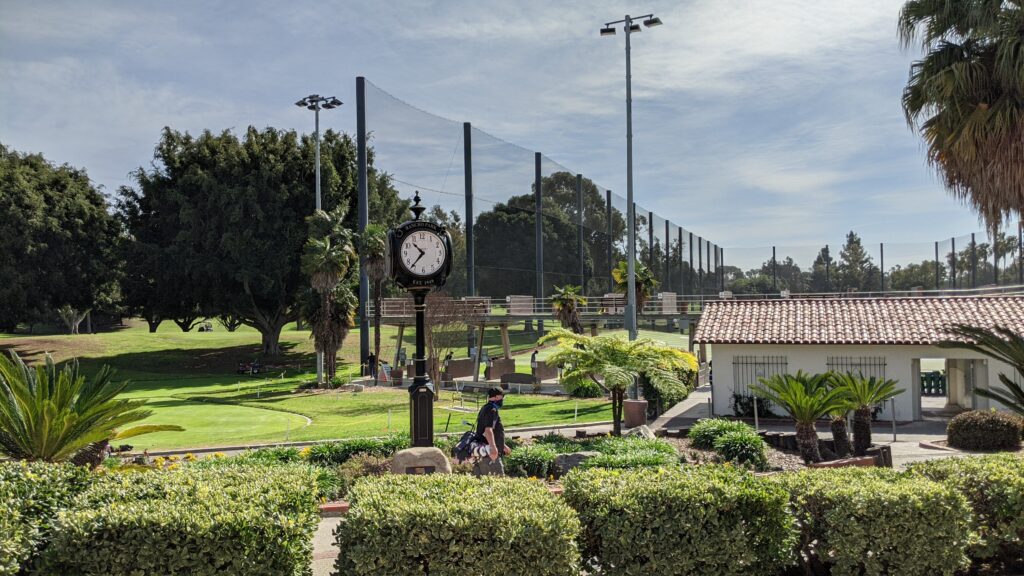 Brokers are scooping up tee times at munis in Los Angeles and reselling them. Golfers are not happy about it