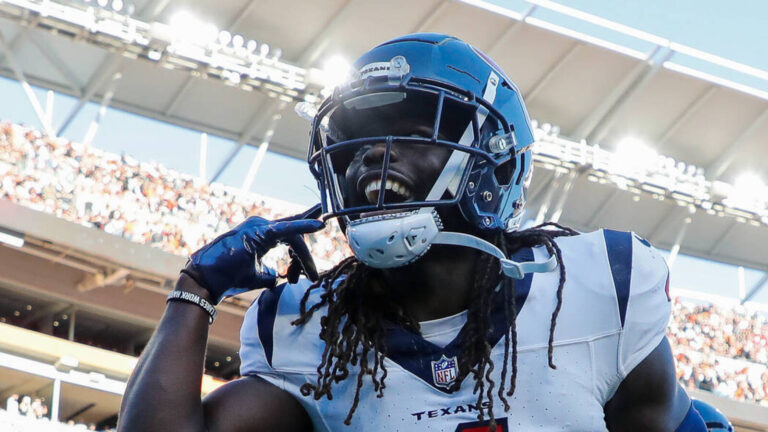 Buccaneers to sign veteran cornerback on one-year deal