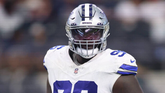 Dolphins to sign DL Neville Gallimore