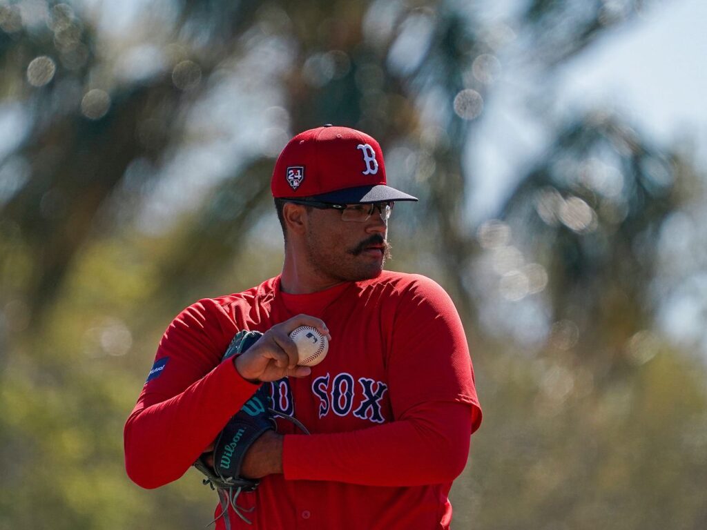 Figuring Out the Pats’ Direction With Khari Thompson