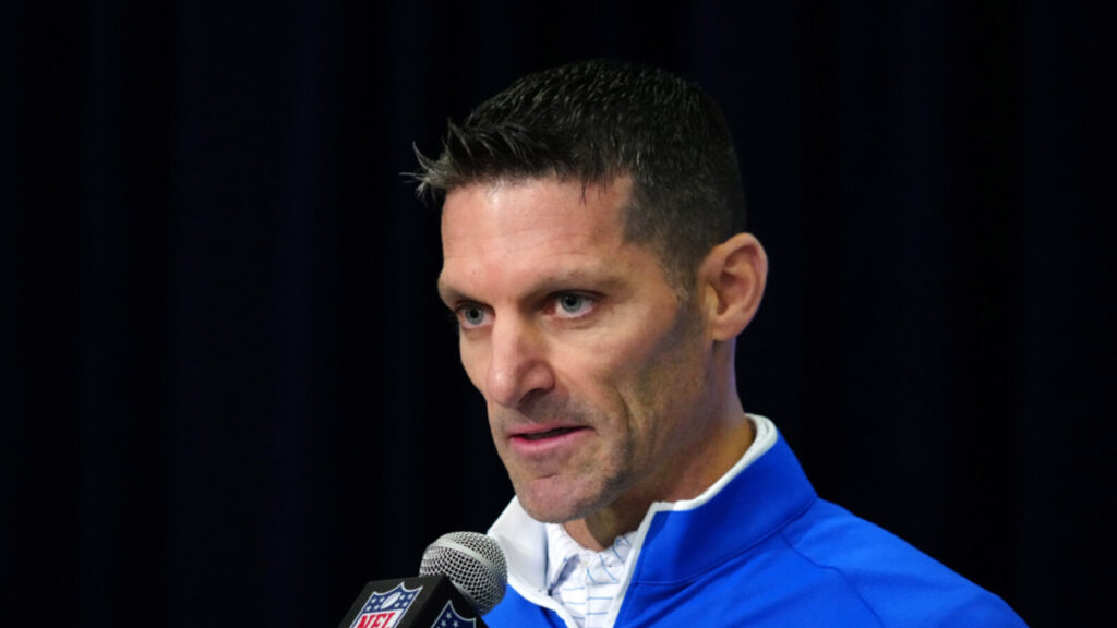 Former Texans DB visited an AFC South rival