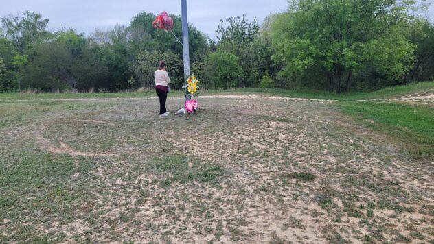 Friends, neighbors, strangers express grief over deaths of west Bexar County mother, son
