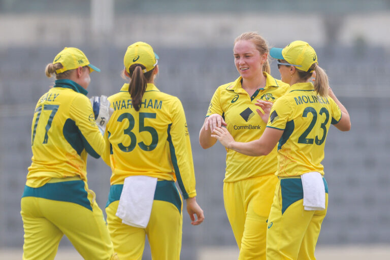 Garth and Perry seal Australia's ODI series sweep over Bangladesh