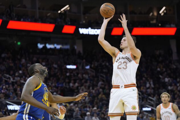 Hot shooting propels Spurs to victory in Golden State