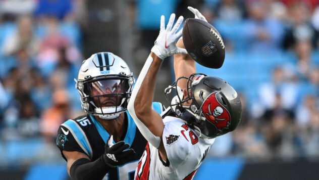 Houston Texans sign cornerback C.J. Henderson to a one-year deal worth $3.25 million