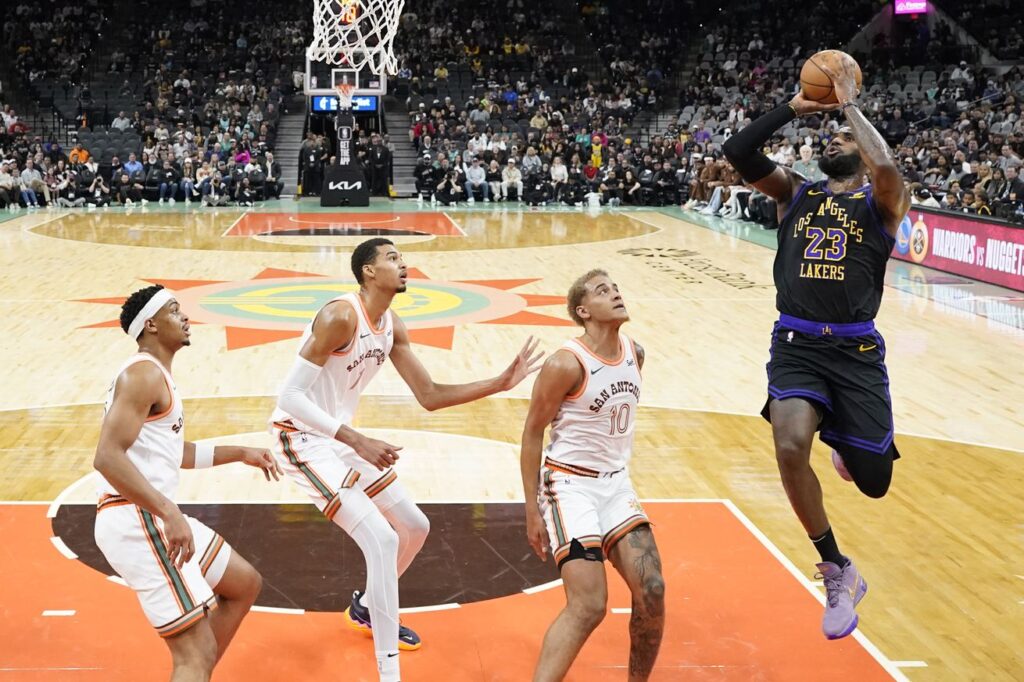 How much to worry about the Spurs’ long and short term problems