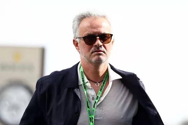 'I would work tomorrow' - Jose Mourinho sends message amid Mauricio Pochettino Chelsea pressure