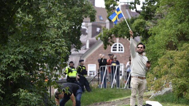 Iraqi man responsible for Quran burnings in Sweden seeks asylum in Norway after facing deportation
