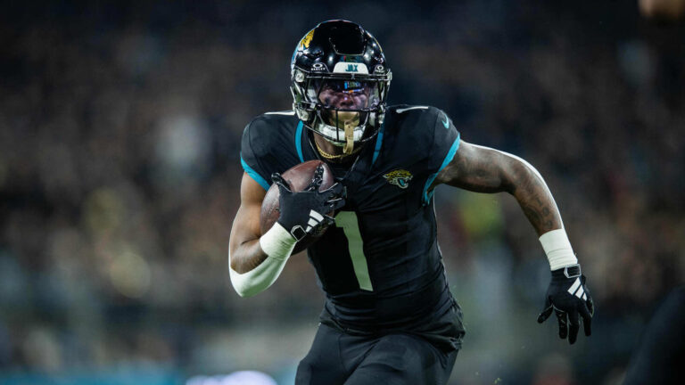 Jaguars’ Coach Gets Brutally Honest On Travis Etienne’s Usage