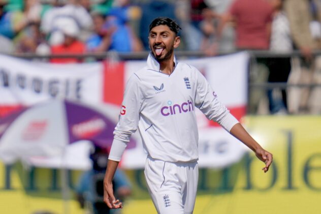 Jeetan Patel: 'I won't leave England's young spinners in the lurch'