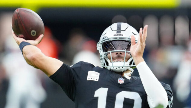 Jimmy Garoppolo signs with new team in free agency