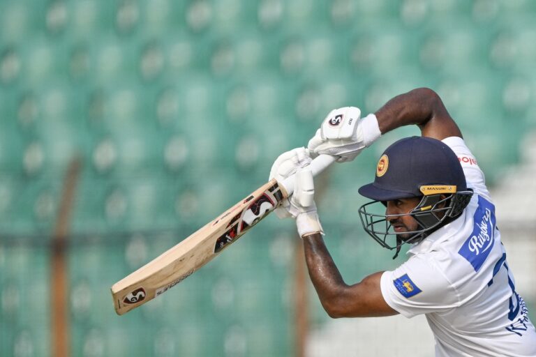 Kamindu Mendis' 92* drags Sri Lanka to 531