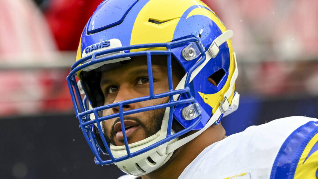 Last Hurrah with Hometown Steelers is Unexpected for Aaron Donald