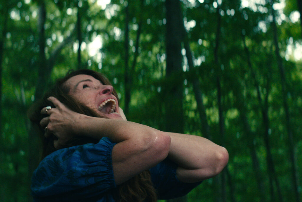 ‘Leave The World Behind’ Trends As Cyber Attack Fears Spread Amid Ongoing Social Media and Phone Network Outages