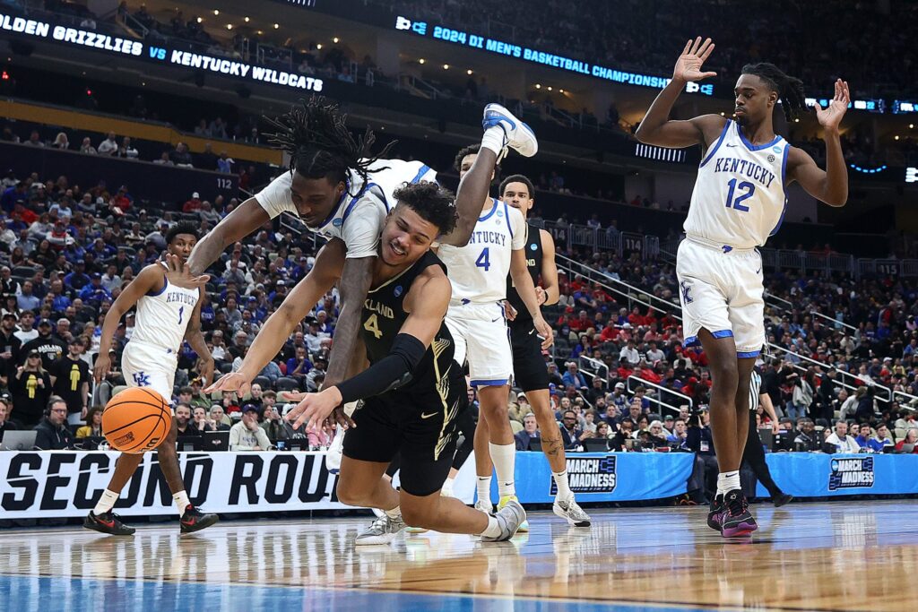 March Madness bettors burned by humiliating Kentucky upset loss