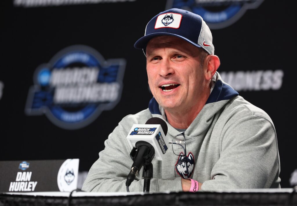 March Madness predictions, odds: Against the spread picks for Saturday’s Elite Eight slate