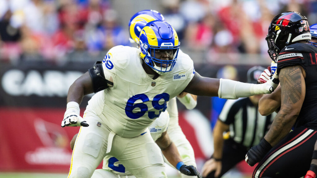 NFL Experts Grade Los Angeles Rams’ Kevin Dotson Signing