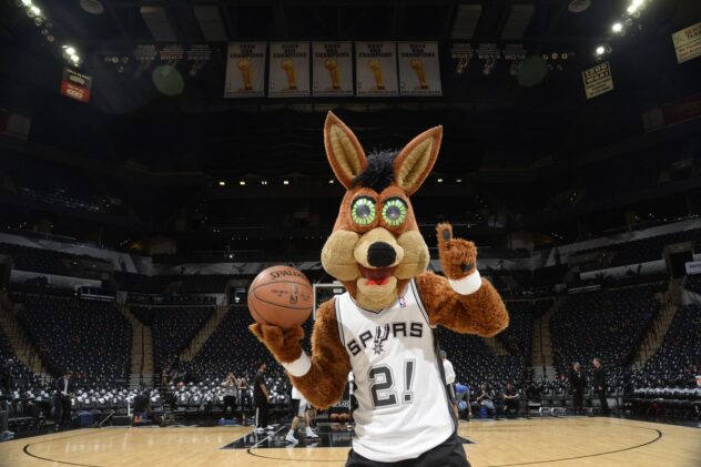 Open Thread: Enter to win the Spurs Slam Dunk Distillery Experience