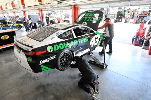 Rain delays start of NASCAR Cup race at Richmond