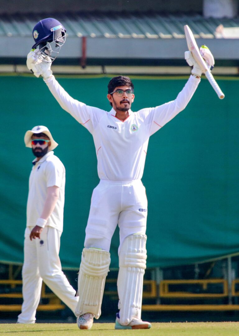 Rathod, Wakhare make Vidarbha favourites going into fifth day