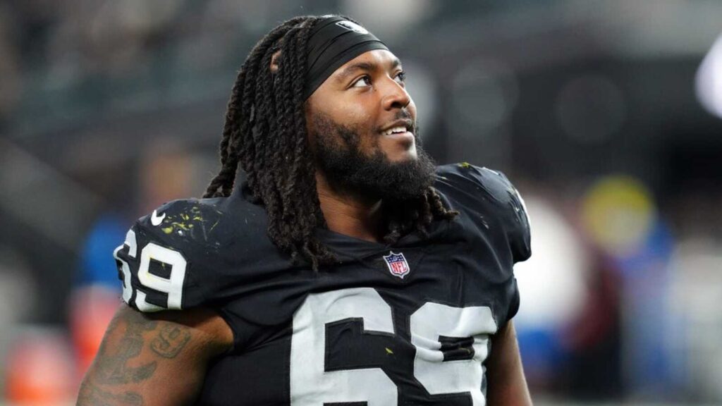 Reports: Raiders re-sign DT Adam Butler
