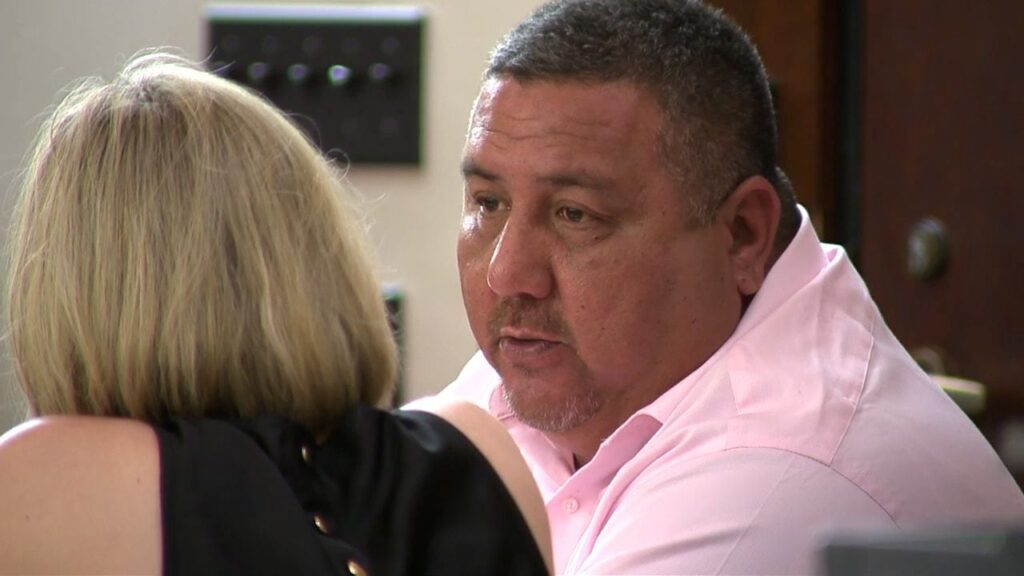 SAPD detective questioned about missing evidence in murder case during hearing to determine retrial